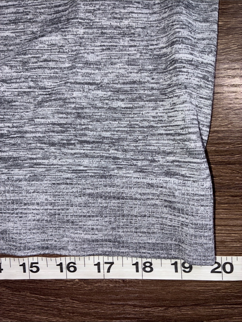 Women’s EUC Size 8 Lululemon Heather Gray Sleeveless Tank - Picture 7 of 7